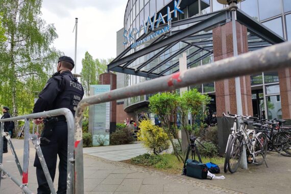 Gericht entscheidet gegen Verbot politischer Betätigung beim Palästina-Kongress in Berlin.
