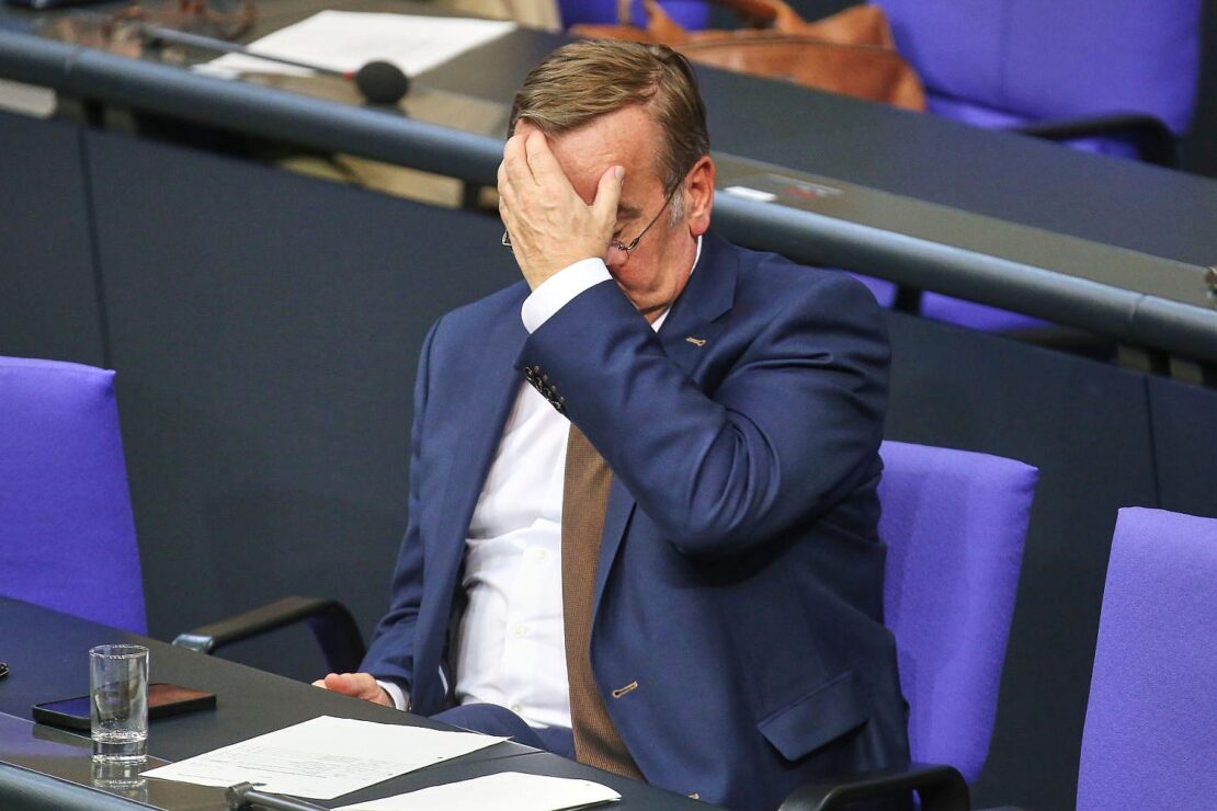 Scharfe Kritik an Pistorius wegen Milliardenprojekt Digitalfunk