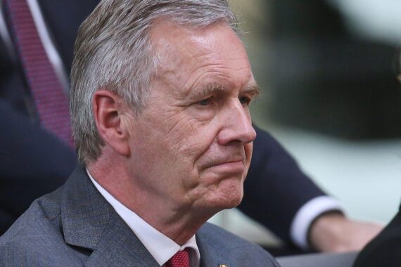 Christian Wulff kritisiert Friedrich Merz für umstrittene Äußerungen zur Migration und Stadtbild.