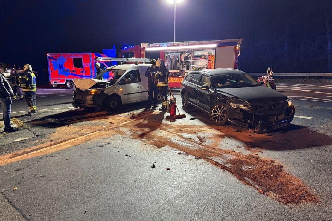 Zwei Unfälle am Autobahnkreuz Wuppertal Nord