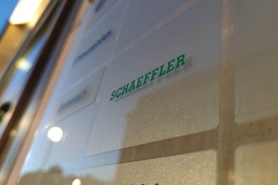 Schaeffler AG: Schritt in Rüstungsproduktion, Kooperation mit Helsing und strategische Neuausrichtung.
