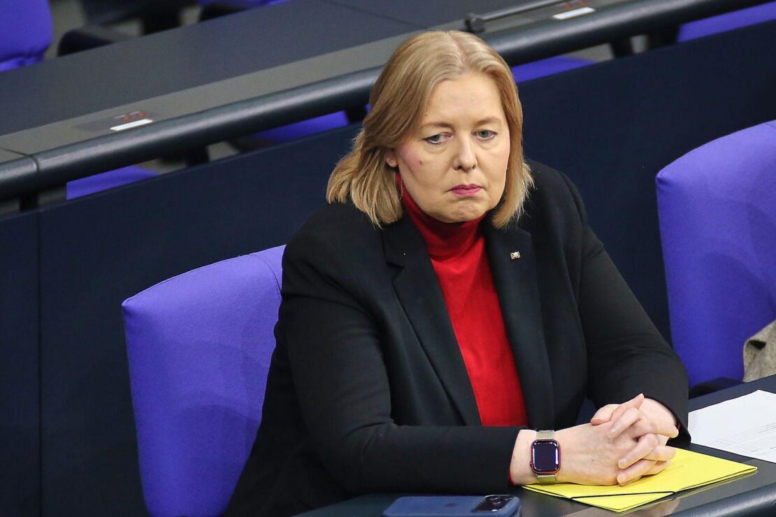 Bas sieht in Annahme des Rentenpakets "gutes Signal"