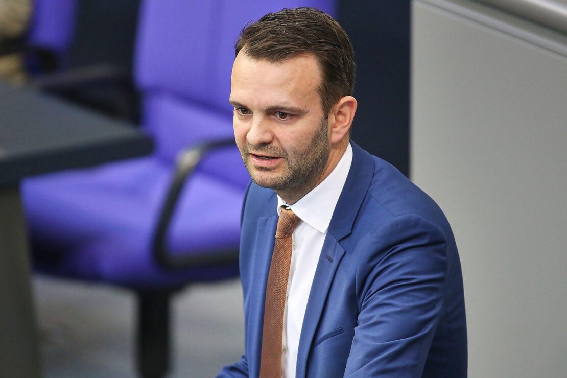 Bericht: CSU schickt Florian Dorn in Rentenkommission