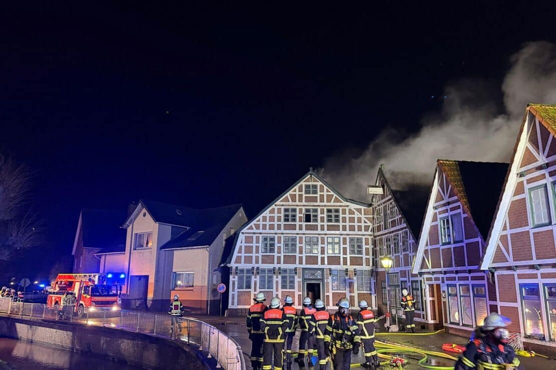 Brand in historischem Fachwerkhaus in Jork verursacht hohen Sachschaden