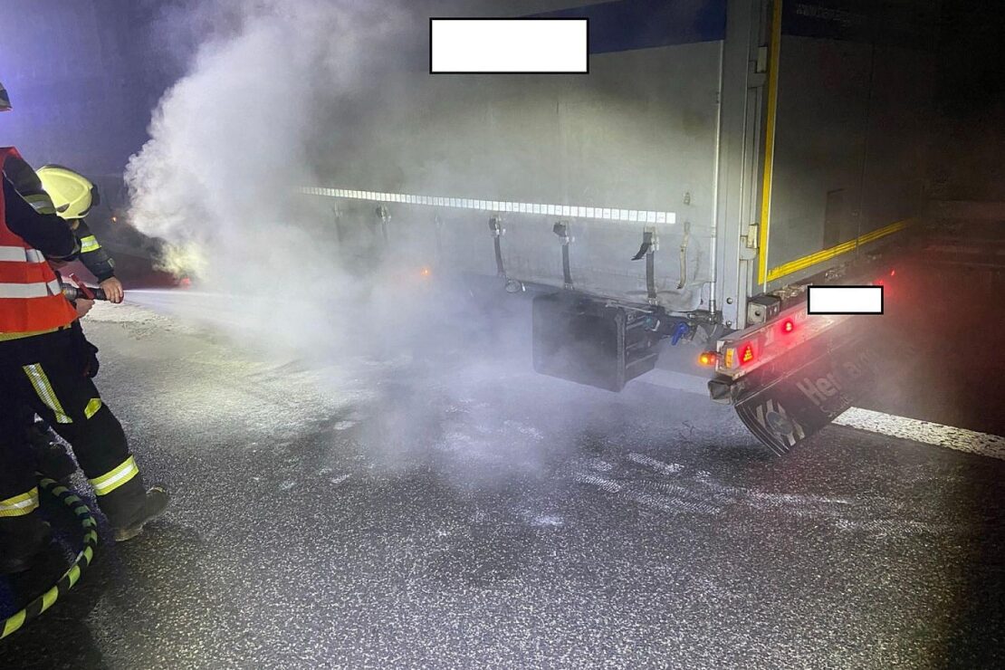 Brennender LKW auf A65 bei Hochdorf-Assenheim führt zu nächtlicher Vollsperrung