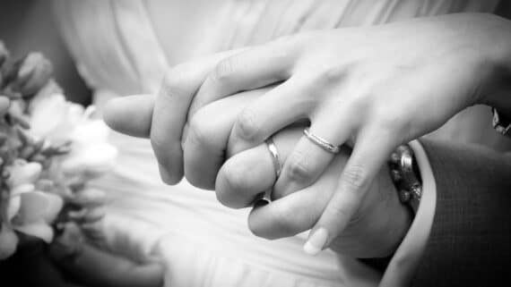Die Bedeutung von Symbolen in einer Ehe