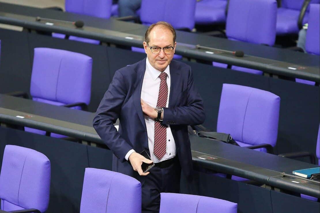 Dobrindt plant Sicherheitsoffensive