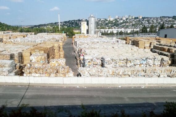 Papierfabrik in Fulda: Preisrückgänge bei Papier und Pappe, Erzeugerpreise sinken insgesamt.