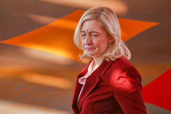 Nina Warken, Bundesgesundheitsministerin, verweigert Wechsel zur Landespolitik in Baden-Württemberg.