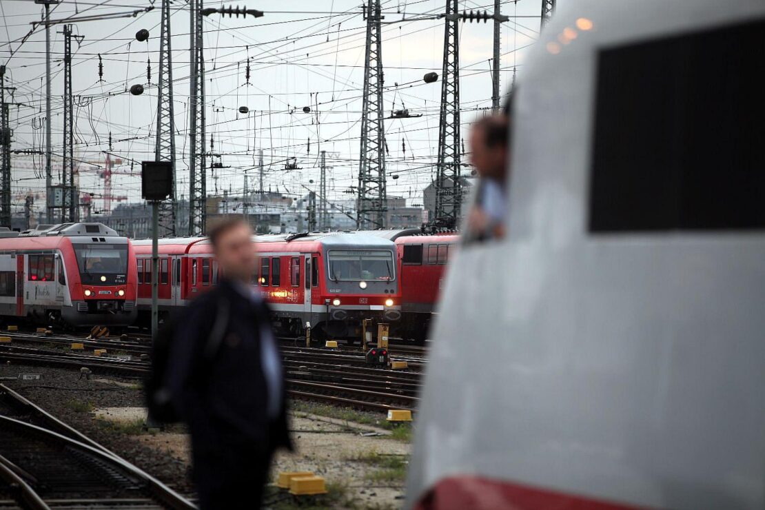 Lokführer-Gewerkschaft lobt Abbaupläne im Bahn-Management