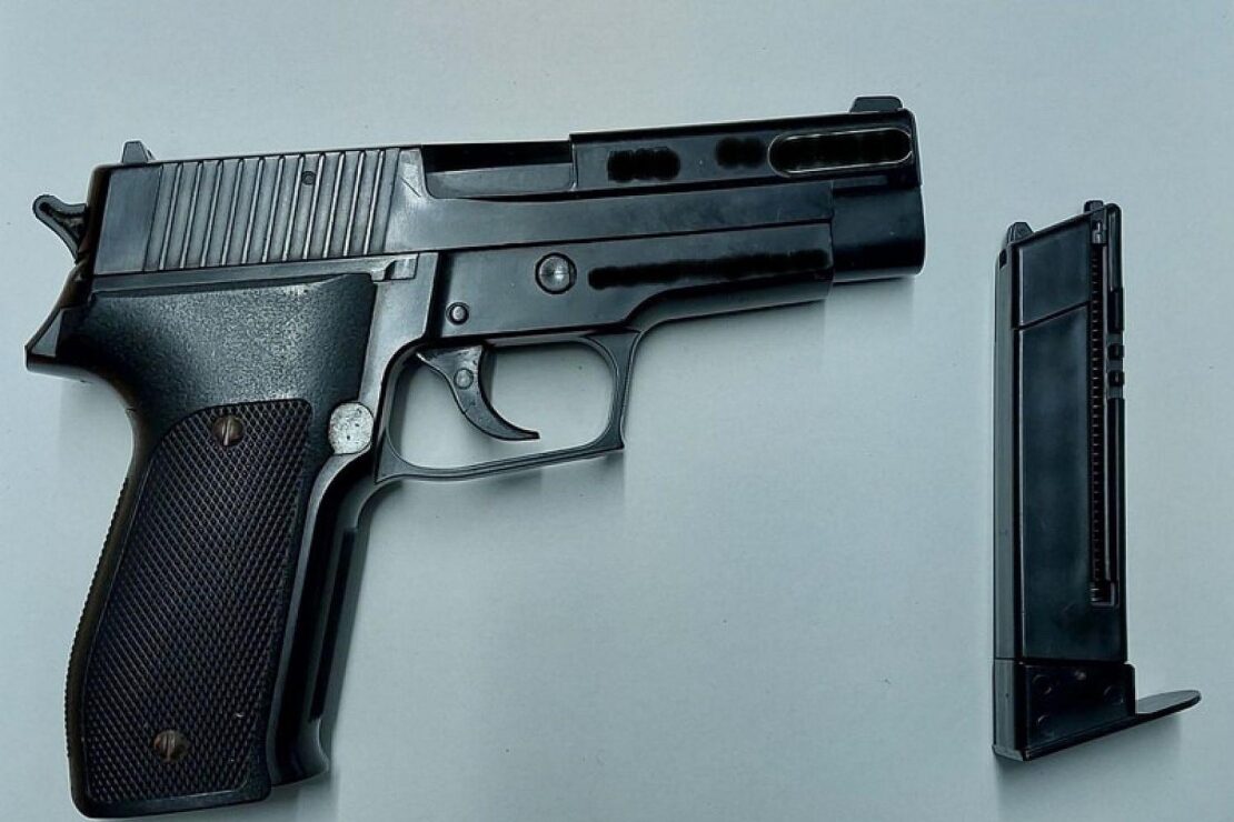 Mann mit Softairwaffe am S-Bahnhof Reeperbahn festgenommen