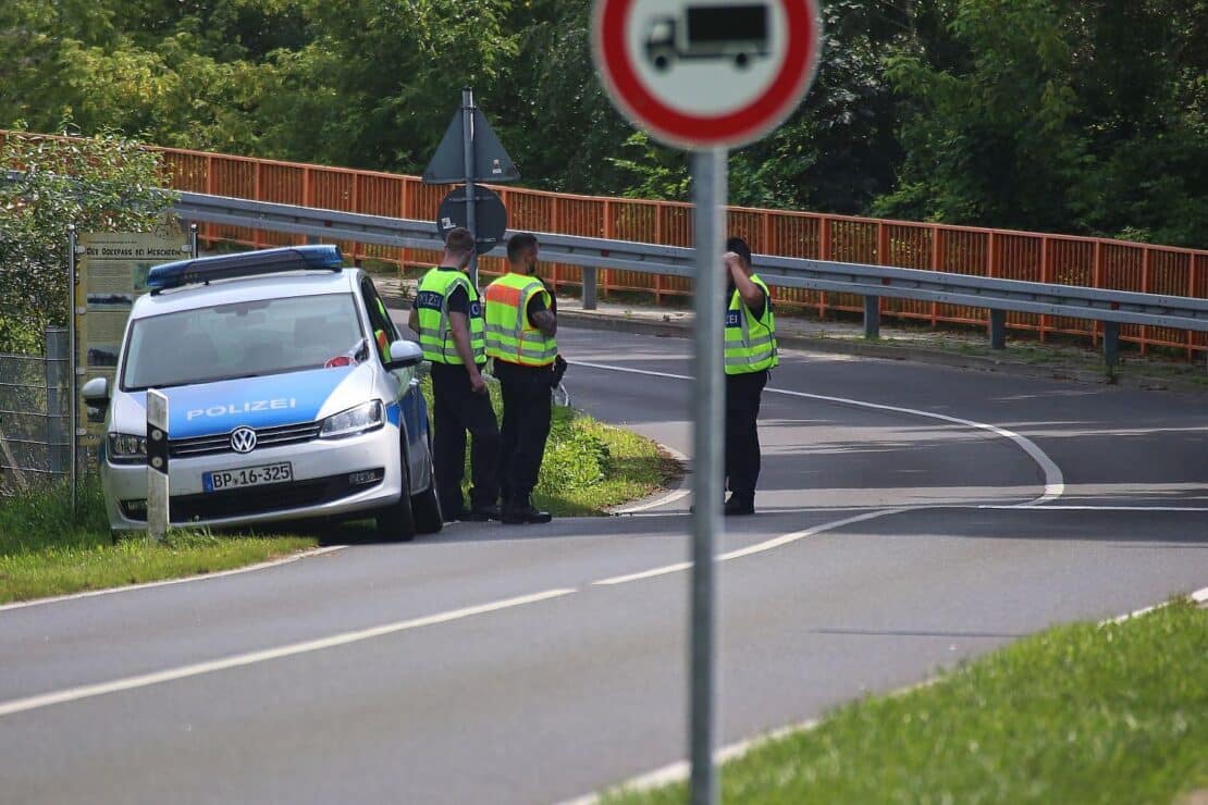 Merz sieht Schritt zu möglichem Ende der Grenzkontrollen