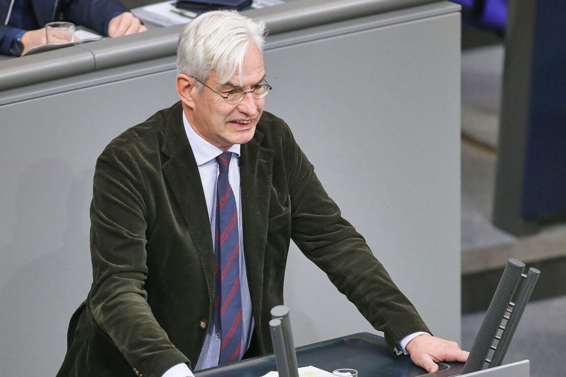 Middelberg verteidigt Schuldenkompromiss für Ukraine-Kredit
