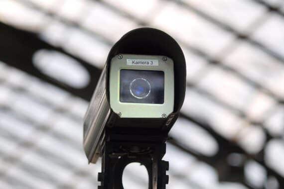 Videoüberwachung in Schlachthöfen zur Verbesserung der Qualität und Kontrolle, Verantwortung des Ministeriums.