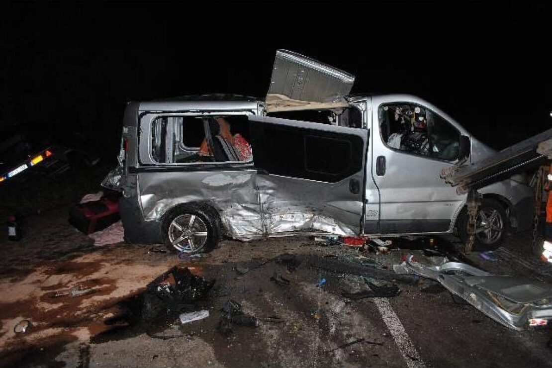 Schwerer Unfall auf B6 bei Marklohe führt zu mehreren Verletzten