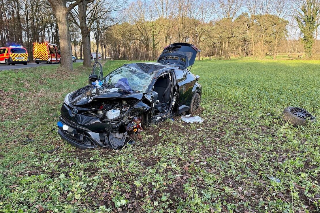 Schwerer Verkehrsunfall in Hünxe-Drevenack