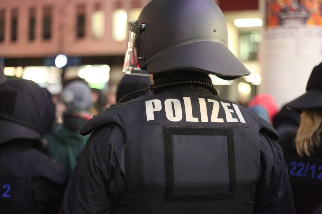 Über 50 Polizisten bei Anti-AfD-Protesten in Gießen verletzt