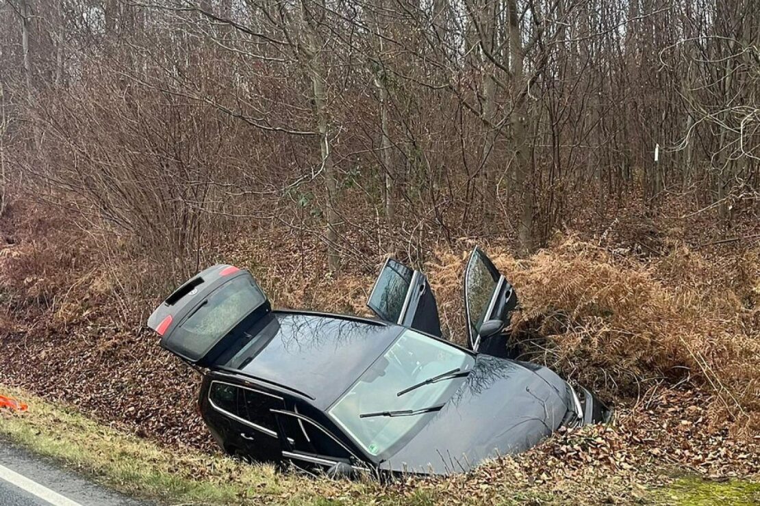 Übermüdung führt zu Unfall mit zwei Verletzten bei Holle