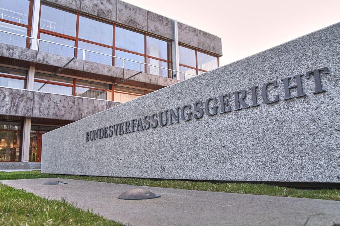 Verfassungsgericht drägt auf zügige Visa-Entscheidung für Afghanen