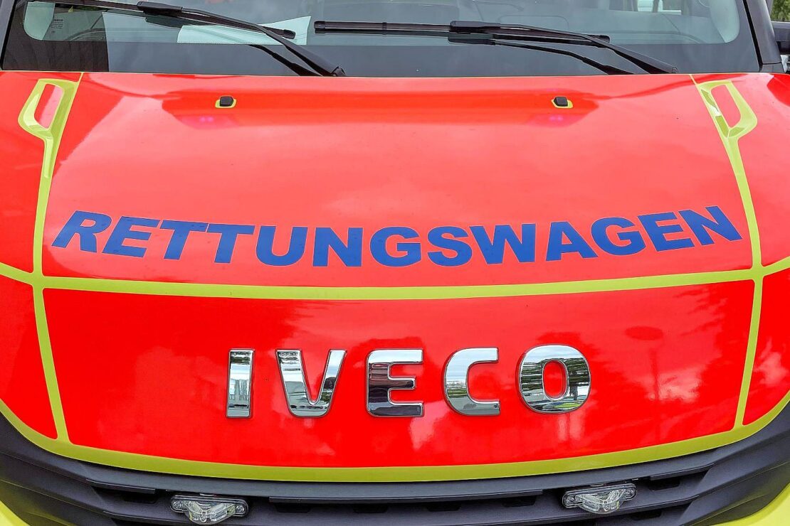 Autofahrer stirbt nach Unfall auf Rathenaustraße in Mönchengladbach