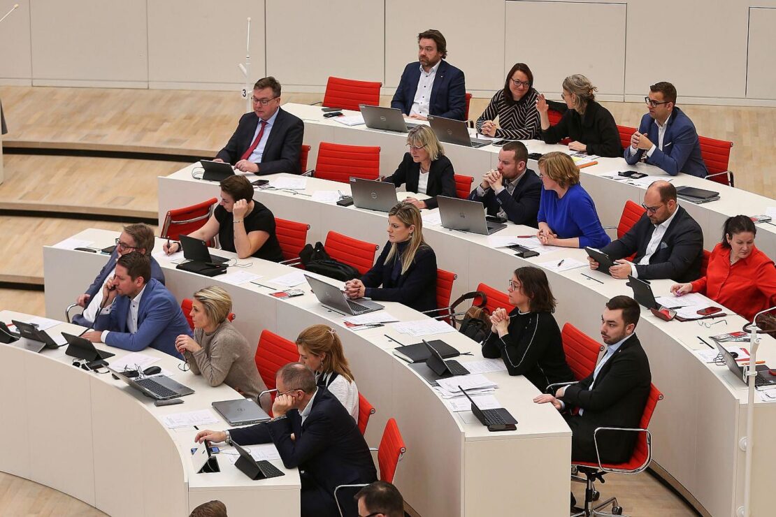 Brandenburg-SPD beschließt Koalitionsverhandlungen mit der CDU