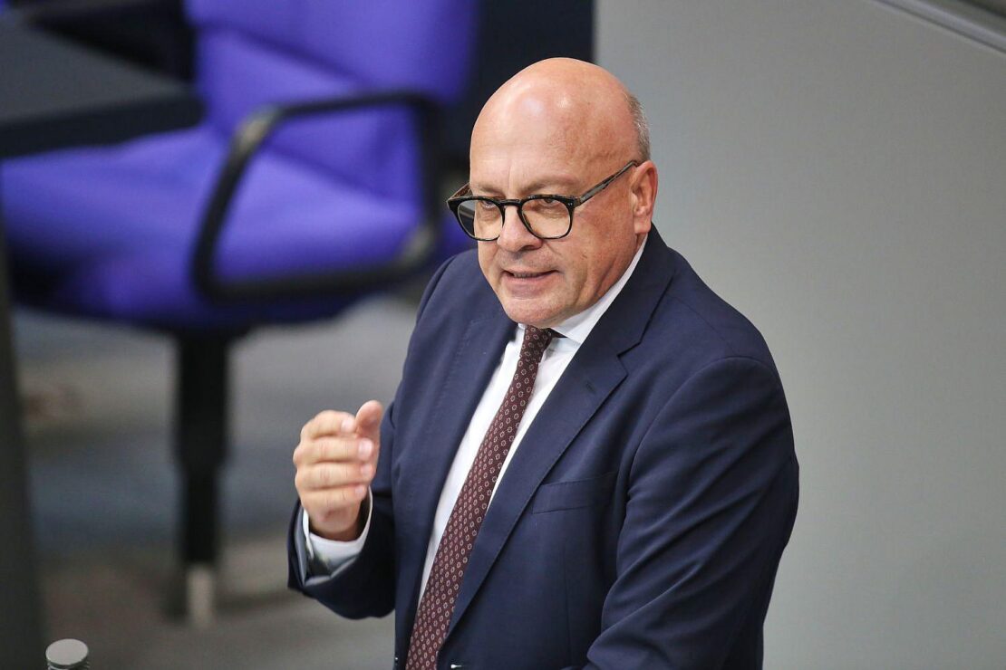 CDU-Innenpolitiker warnt vor Verharmlosung von Linksextremismus