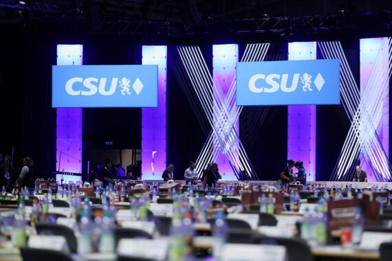 CSU-Logo mit Aufruf zum Schutz der Demokratie und gegen islamistischen Extremismus.