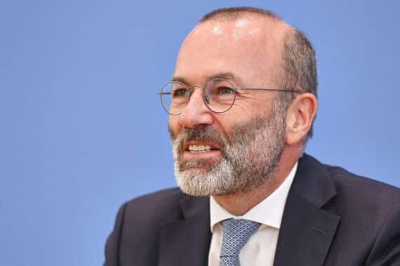 Manfred Weber spricht über die Schaffung eines Europäischen Präsidenten und politische Reformen in der EU.