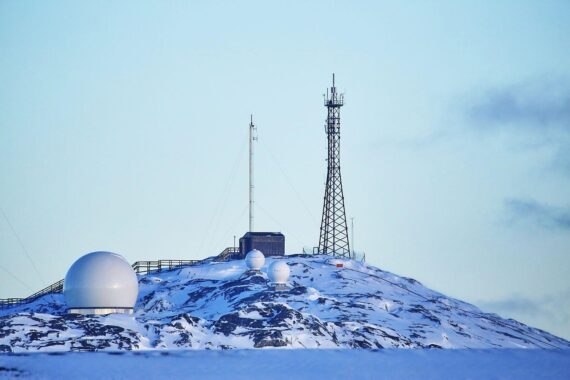 Europäische Verteidigungsinitiative als Antwort auf Trumps Drohungen gegen Grönland und NATO.