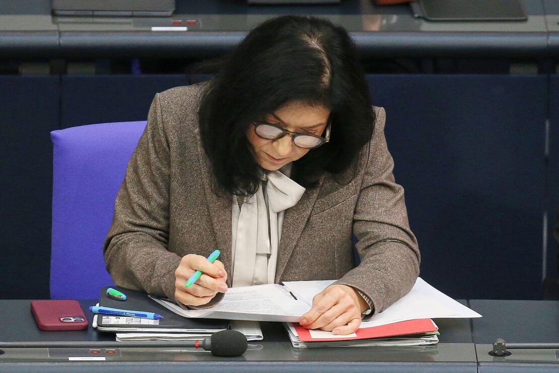 Grüne erhöhen vor Ausschusssitzung Druck auf Reiche