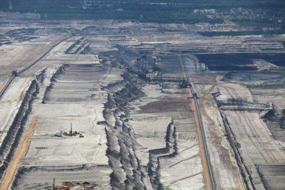 Tagebau Hambach: Rückgang der Kohleverstromung, erneuerbare Energien gewinnen an Bedeutung.