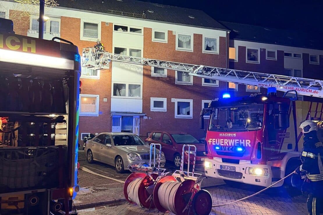 Küchenbrand in Aurich macht Wohnung unbewohnbar