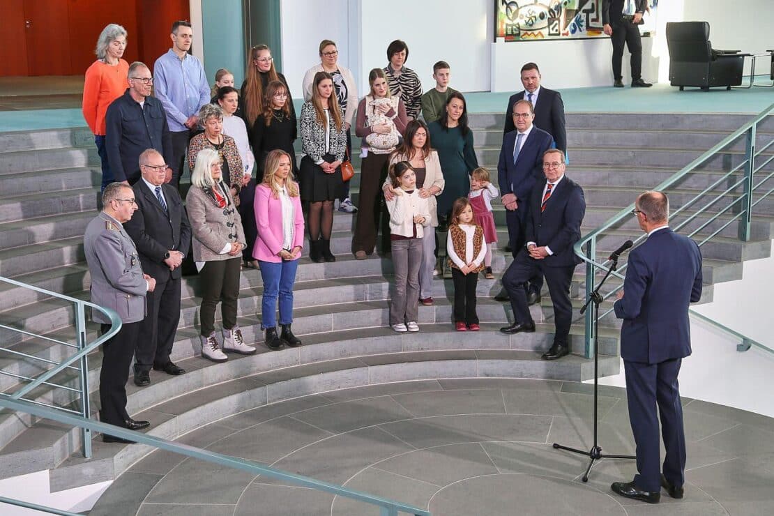 Merz dankt Angehörigen von Sicherheitskräften in Auslandseinsätzen