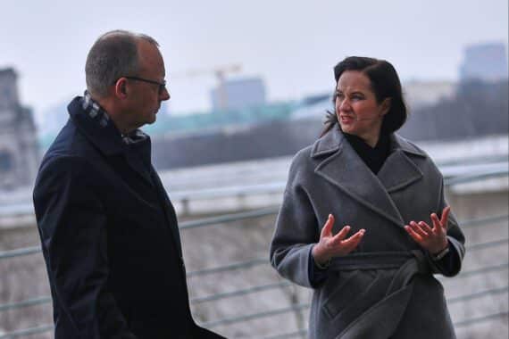 Friedrich Merz und Inga Ruginiené beim Treffen zur Verstärkung der deutsch-litauischen Zusammenarbeit.