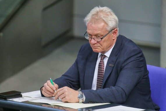 Alois Rainer diskutiert Fischerei, EU-Systeme und nationale Lösungen in Berlin.