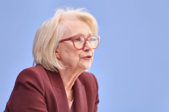 Monika Schnitzer diskutiert Erbschaftsteuerreform und Ungleichheit in der Vermögensbesteuerung.