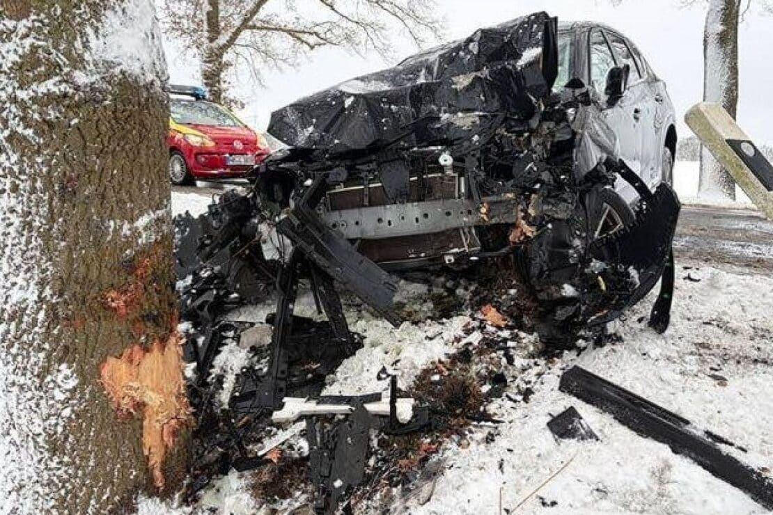 Schwerer Unfall bei Gyhum nach Kontrollverlust
