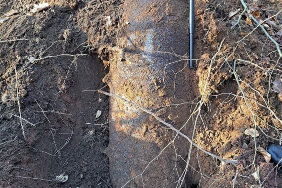 Bombe des Typs M65 wird entschärft, Evakuierung in Kaiserslautern, Einsatzkräfte vor Ort.