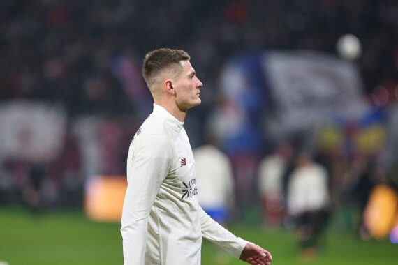 Patrik Schick jubelt nach seinem Tor im Champions-League-Spiel gegen Olympiakos Piräus.