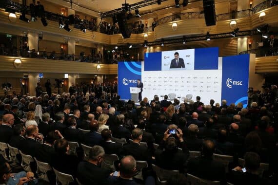 Marco Rubio auf der Münchner Sicherheitskonferenz, Diskussion über transatlantische Beziehungen und Sicherheit.