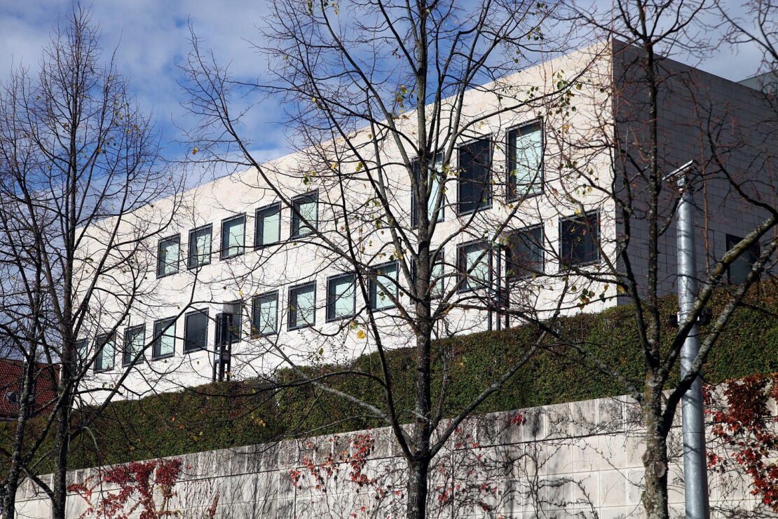 Generalbundesanwaltschaft klagt mutmaßliche IS-Anhängerin an