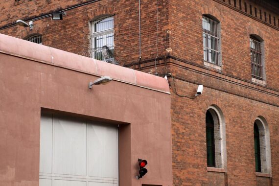 Messerangriff, Polizei, Haftbefehl, Ermittlungen, Trauer, Mordkommission, Hagen, Opfer, Täter, Nachricht.