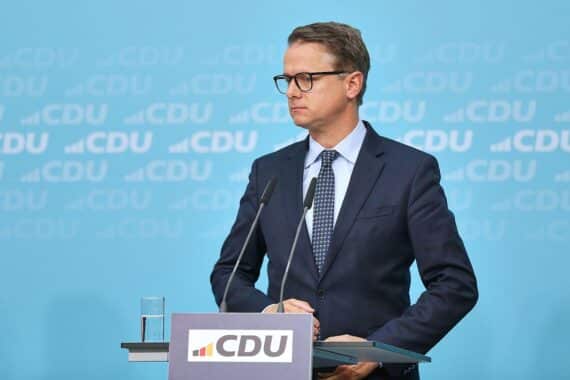 Carsten Linnemann spricht über notwendige Reformen in Gesundheit und Rentensystemspolitik.