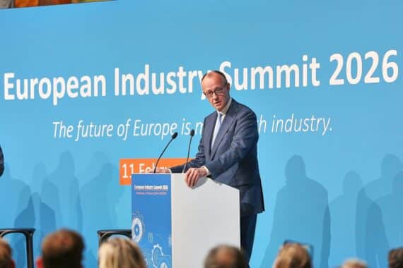 Friedrich Merz spricht beim European Industry Summit über Großmachtpolitik und wirtschaftliche Stärke Europas.