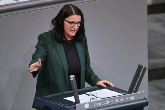 Irene Mihalic fordert AfD-Verbot wegen Rechtsextremismus und Zusammenarbeit von Bund und Ländern.