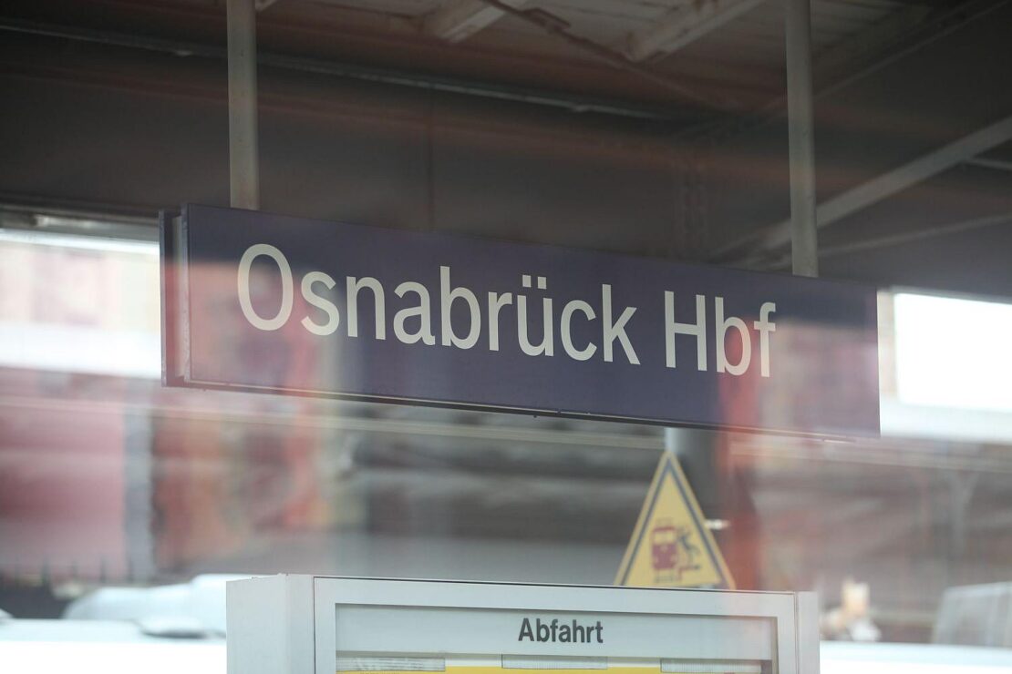 Nach Ausschreitungen in Osnabrück stellt Bundespolizei über 180 Fußballfans in Essen fest