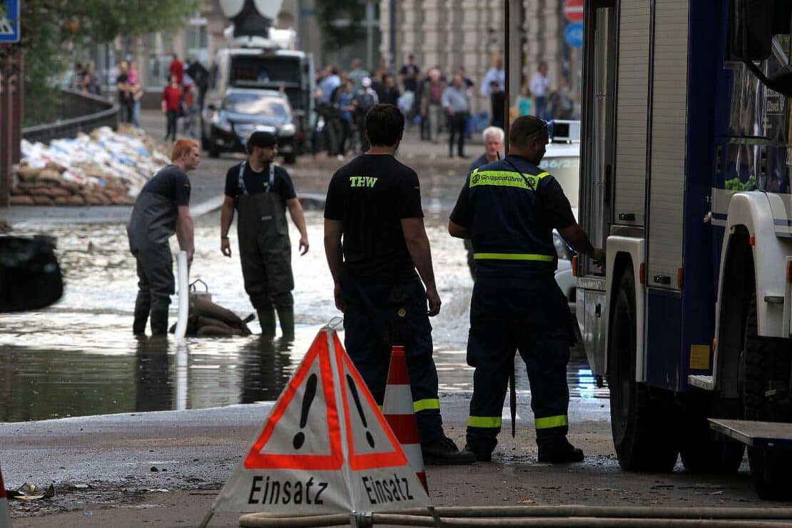 Prien kündigt Gesetzentwurf zu Gesellschaftsdiensten an