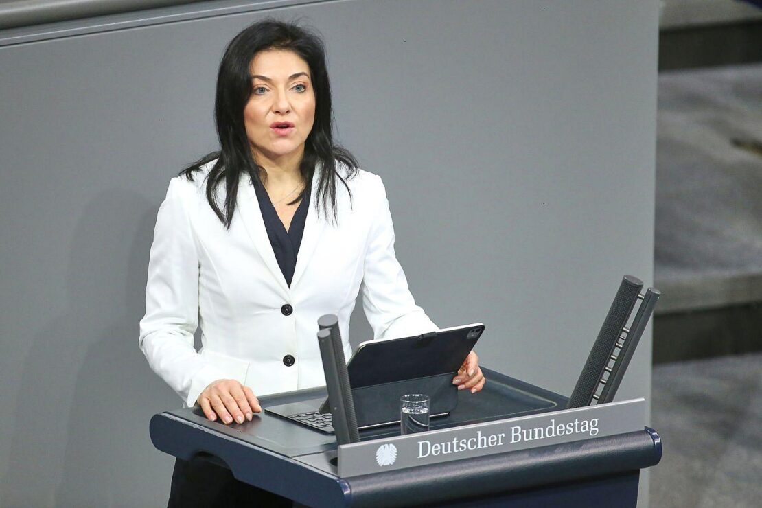 Reiche klagt erneut über geringe Arbeitsstunden in Deutschland