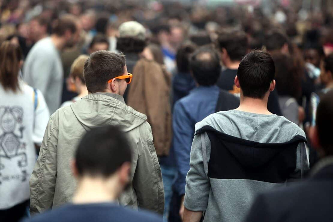 Streeck will breites Maßnahmenpaket bei Social Media