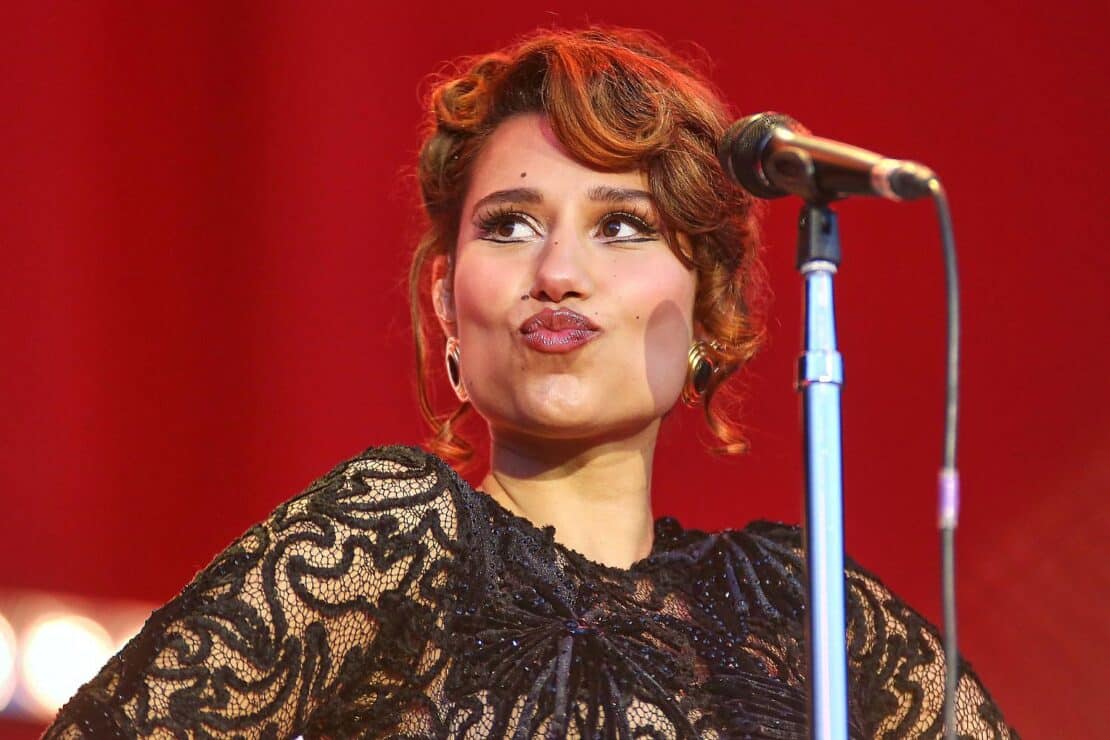 Taylor Swift an Spitze der Single-Charts – Raye auf Platz vier